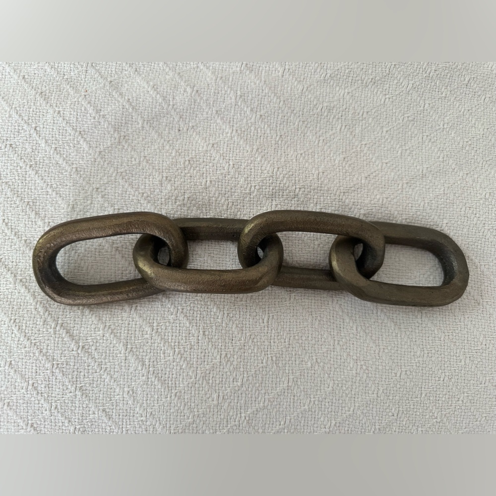 Chain link decor - Picture 3 of 4